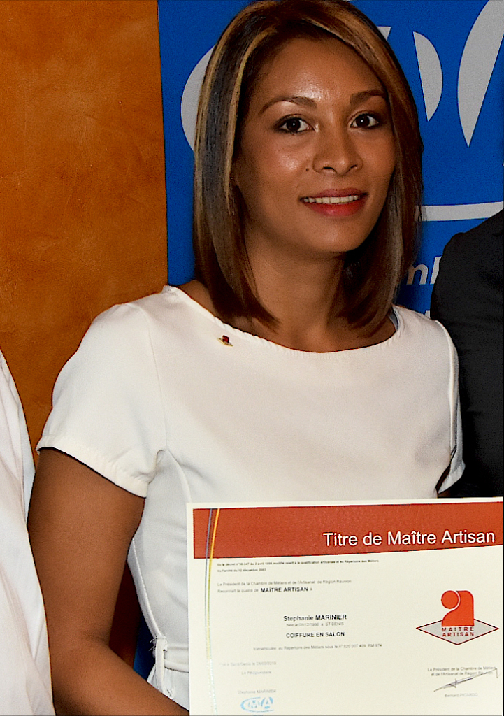 Island Beauty Stéphanie, Maître artisan coiffeur à SaintDenis, île